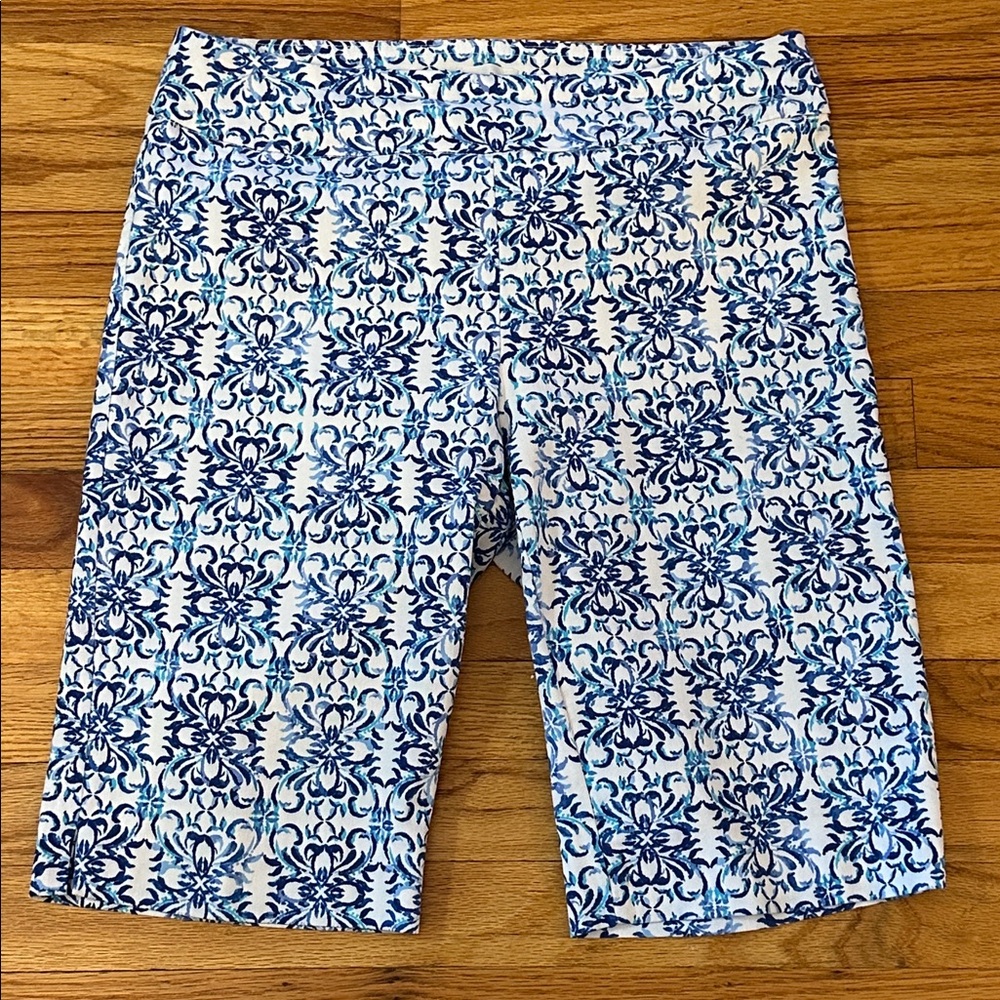 Yarn & Sea Blue and White Patterned Bermuda Shorts Sz 12